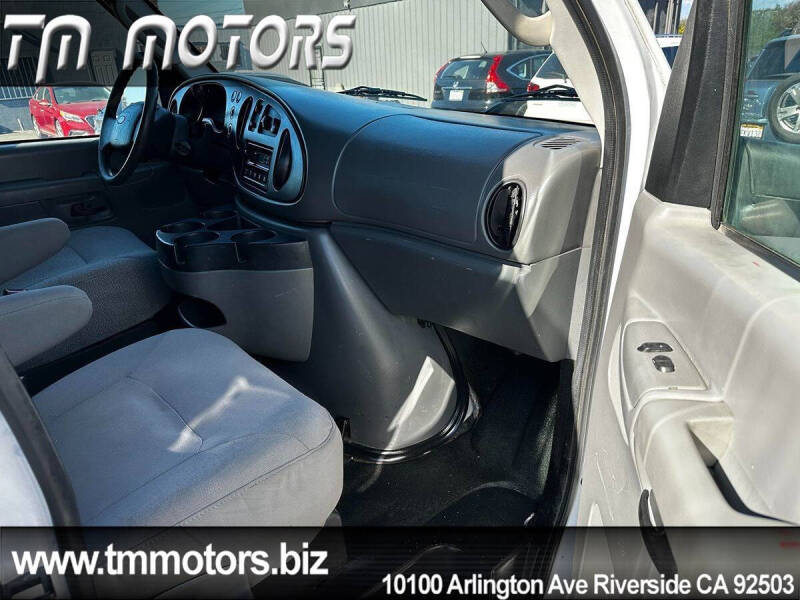 2008 Ford E-Series E-350 SD XLT