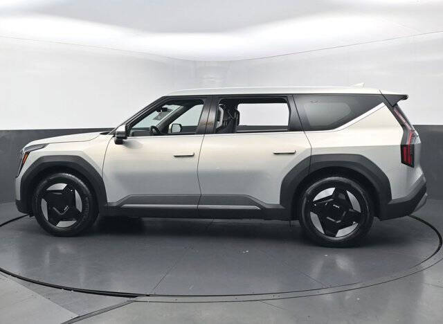 2024 Kia EV9 Light