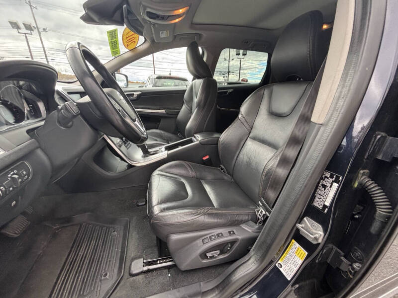 2017 Volvo XC60 T6 Dynamic