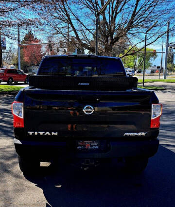 2017 Nissan Titan PRO-4X