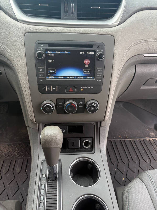 2017 Chevrolet Traverse LS