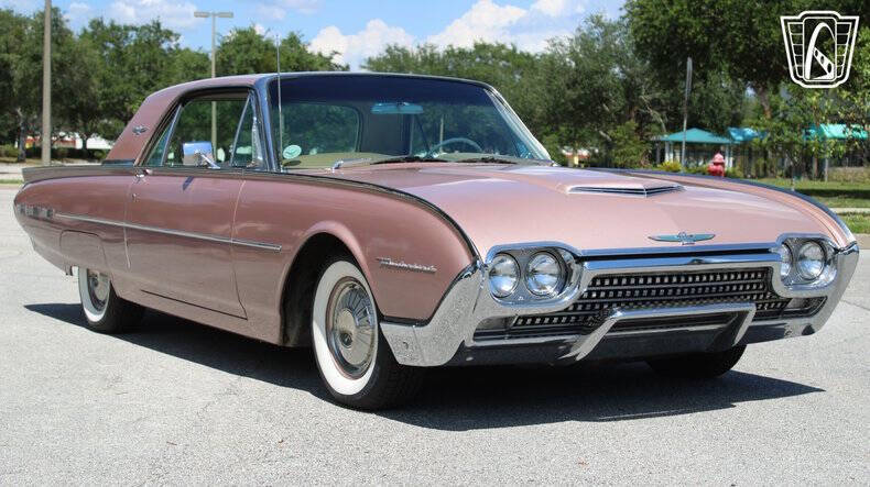 1962 Ford Thunderbird