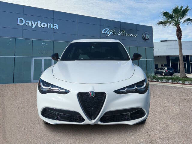 2025 Alfa Romeo Stelvio