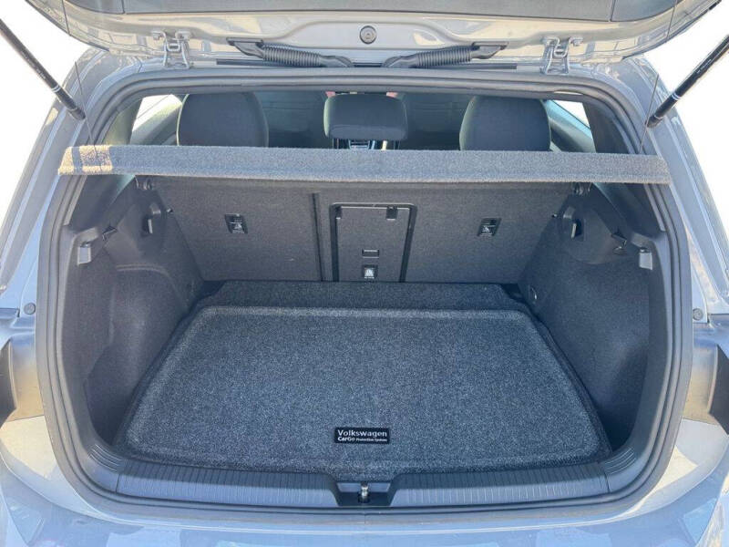 2024 Volkswagen Golf GTI 380 SE