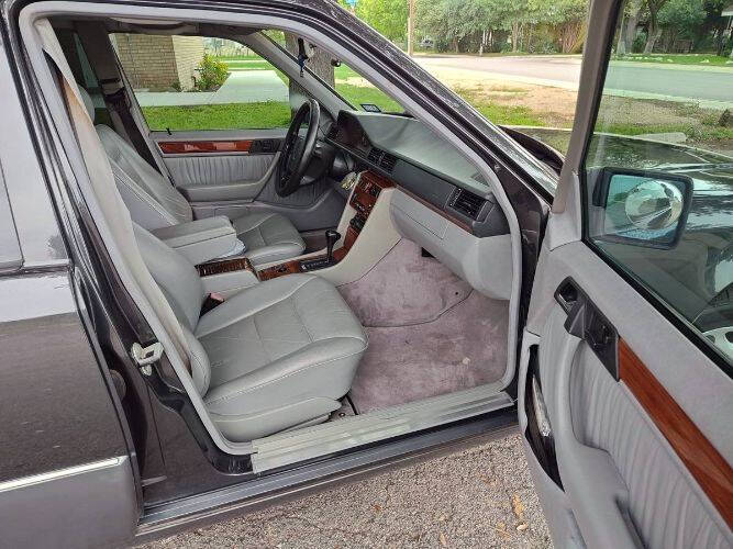 1994 Mercedes-Benz E-Class E 320