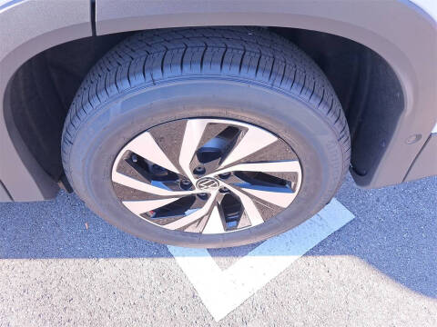 2025 Volkswagen Tiguan S