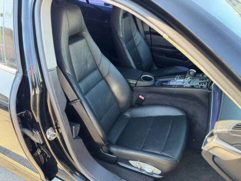 2012 Porsche Panamera
