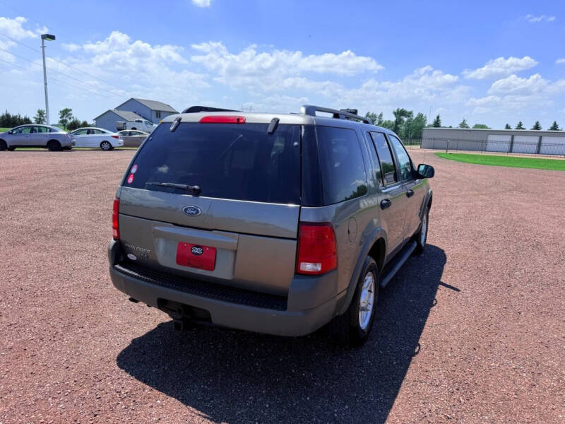 2002 Ford Explorer XLS