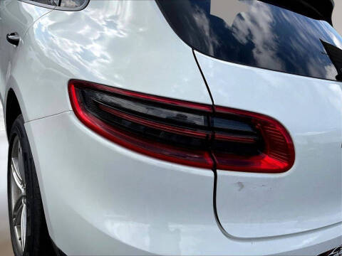 2018 Porsche Macan