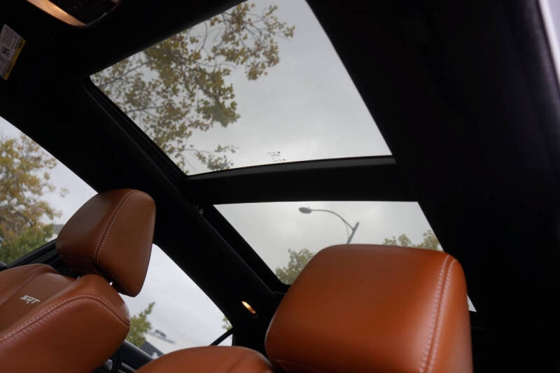 2014 Chrysler 300 SRT8