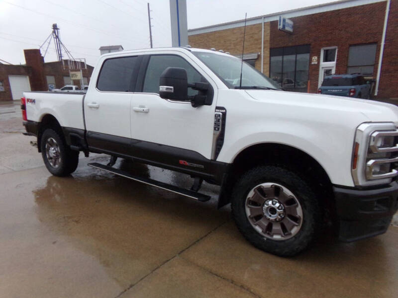 2024-ford-f-350-super-duty-king-ranch-4x4-4dr-crew-cab-6-8-ft-sb-srw-pickup