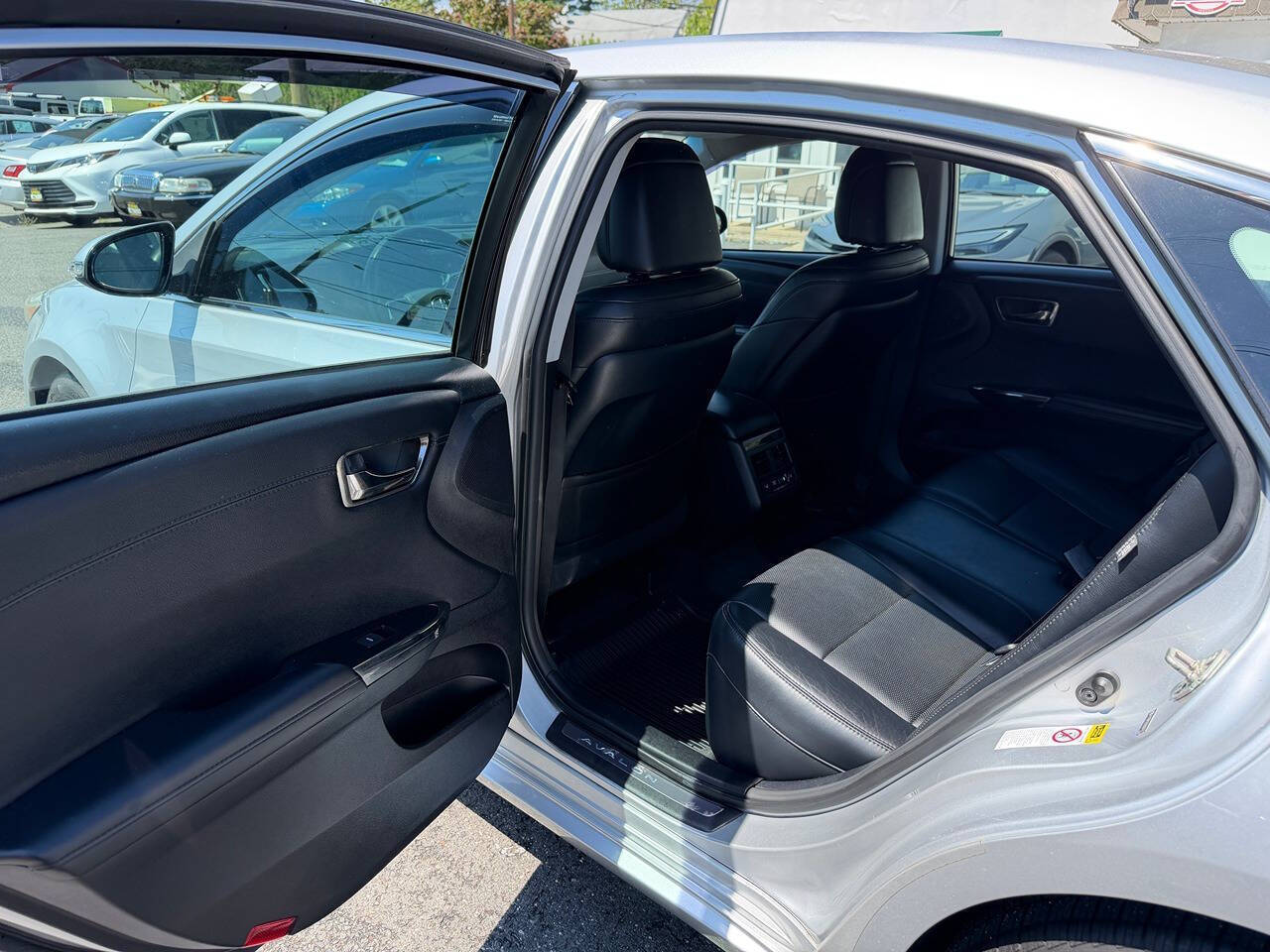 2013 Toyota Avalon 13