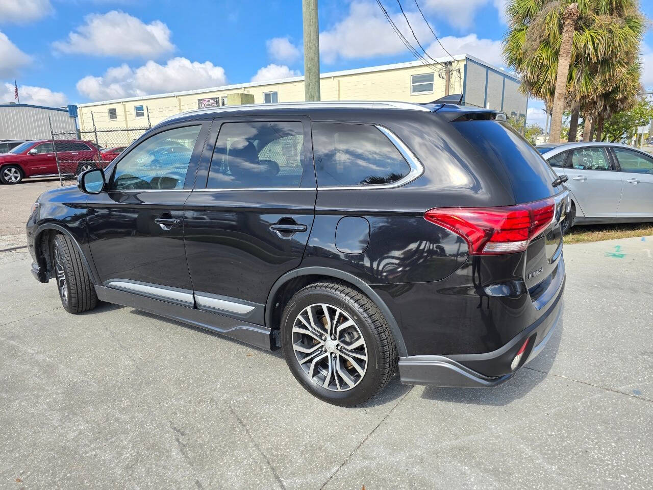 2018 Mitsubishi Outlander for sale at Bascarshop in Tampa, FL