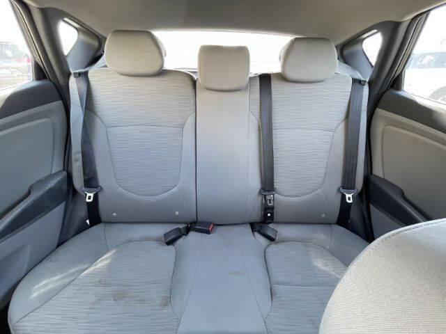 2016 Hyundai Accent SE