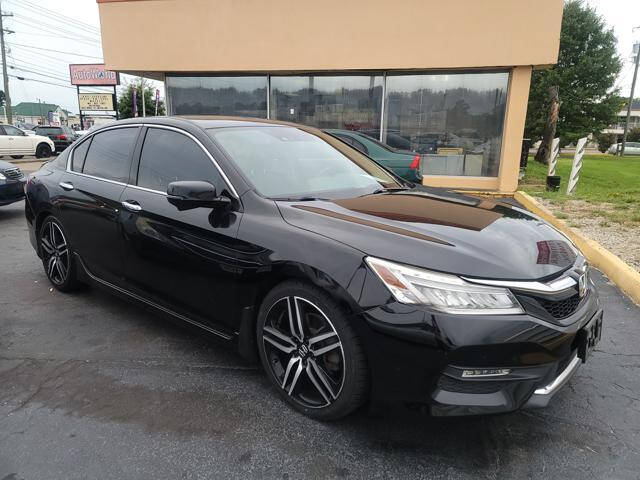 2016 Honda Accord for sale at AUTOWORLD in Chester VA