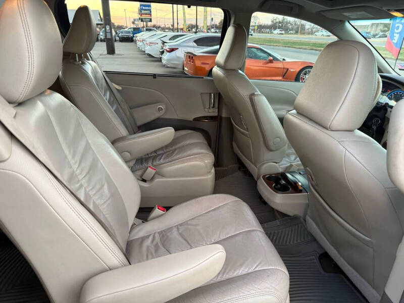 2011 Toyota Sienna Limited 7-Passenger