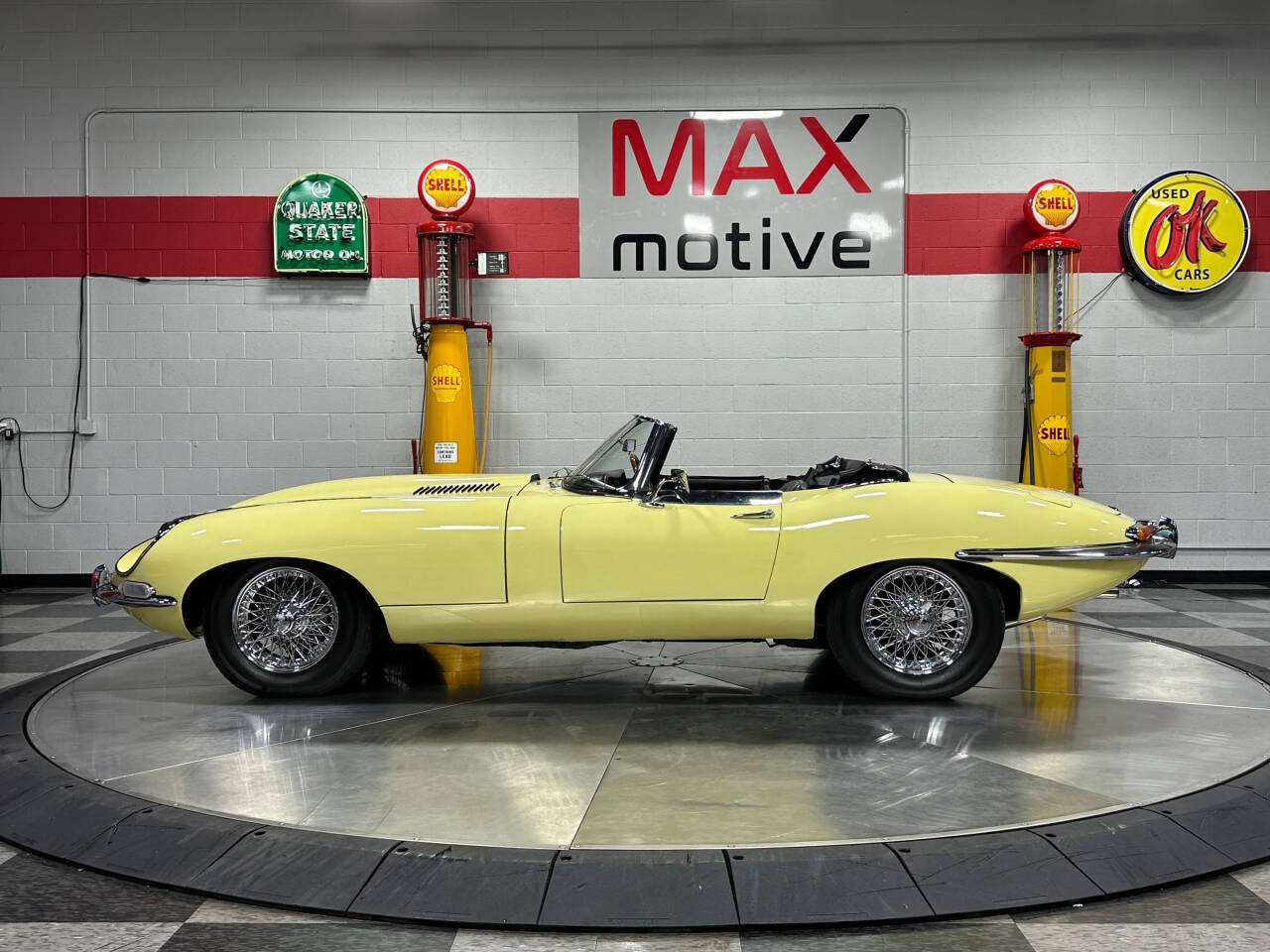 1968 Jaguar E-Type 8