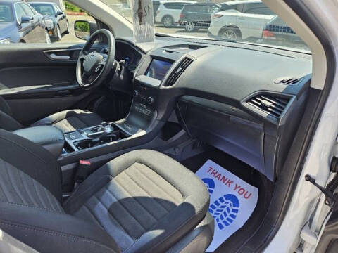 2020 Ford Edge SE