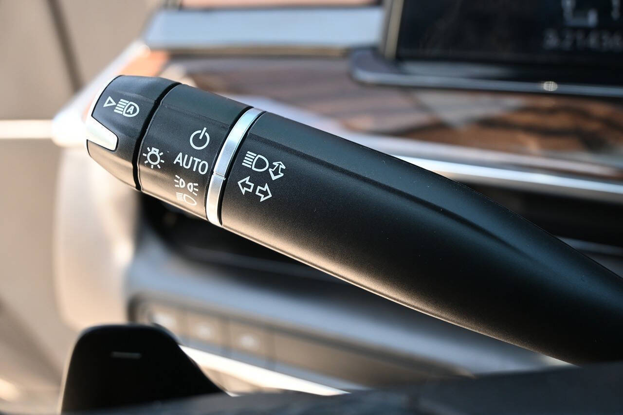 2022 Cadillac Escalade 28