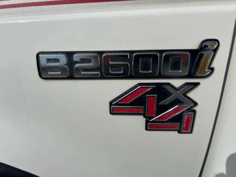 1993 Mazda B2600i