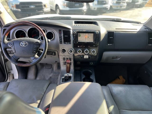 2011 Toyota Sequoia Platinum