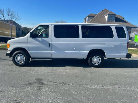 2007 Ford E-Series Wagon for sale at Bob's Motors in Washington DC