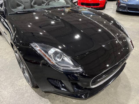 2014 Jaguar F-TYPE V8 S