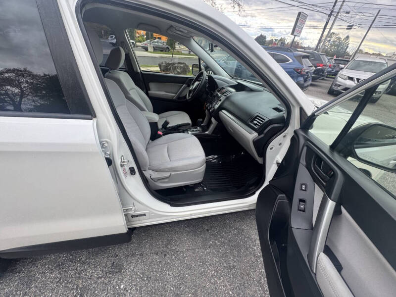 2015 Subaru Forester 2.5i