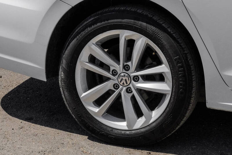2020 Volkswagen Passat SE