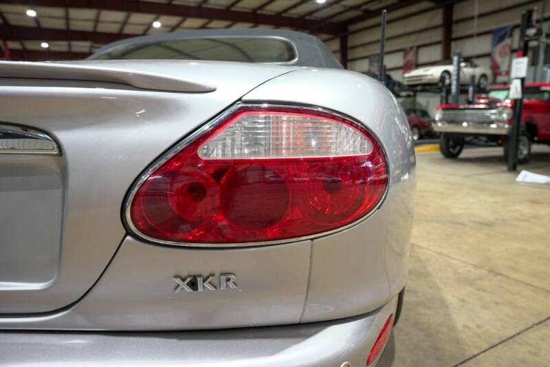 2001 Jaguar XKR