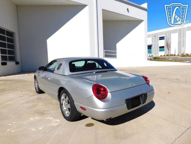 2005 Ford Thunderbird Deluxe