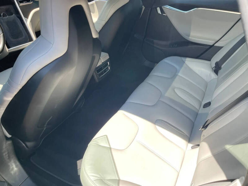 2016 Tesla Model S