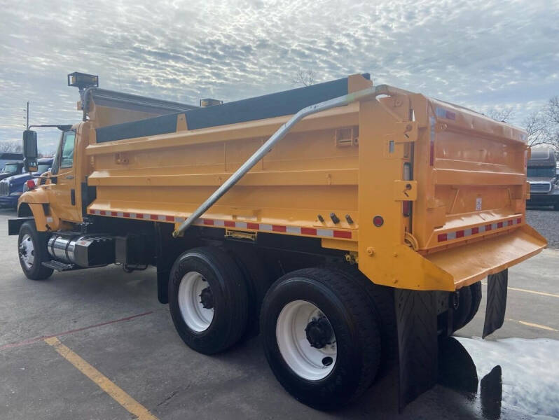 2011 International Workstar Dump