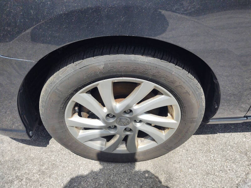 2012 Mazda MAZDA5 Sport