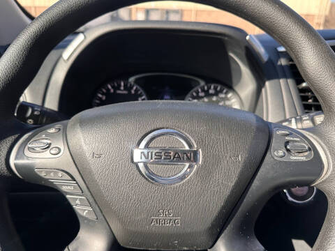 2020 Nissan Pathfinder S