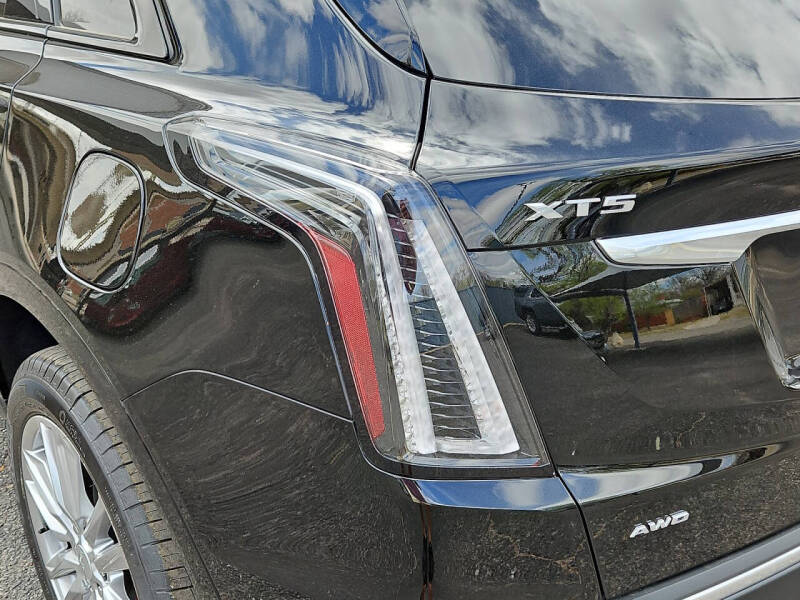 2025 Cadillac XT5 Sport