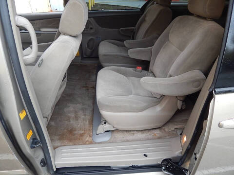 2007 Toyota Sienna LE 8-Passenger