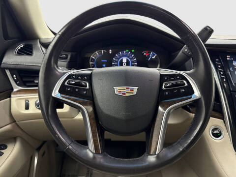 2018 Cadillac Escalade Luxury