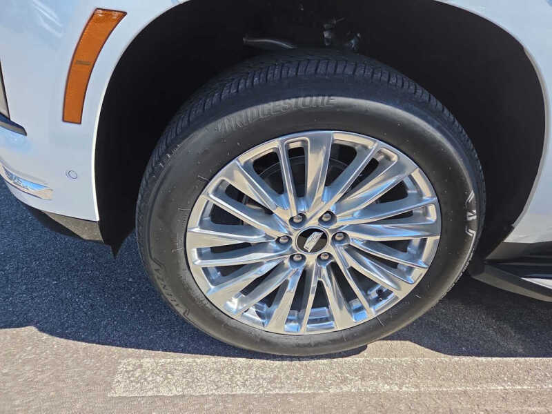 2025 Cadillac Escalade Premium Luxury