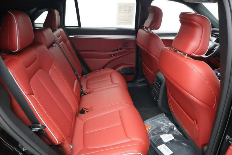 2024 Jeep Wagoneer S Launch Edition