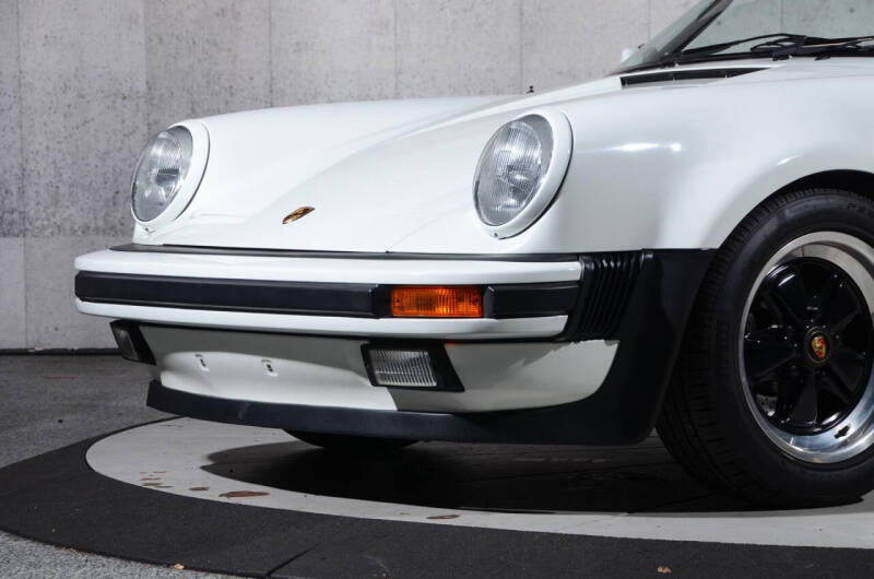 1989 Porsche 911 Carrera Speedster