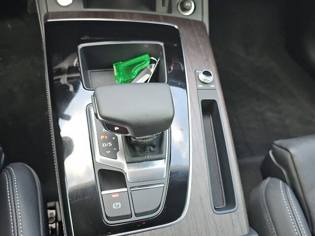 2024 Audi Q5 quattro S line Prem Plus 45 TFSI