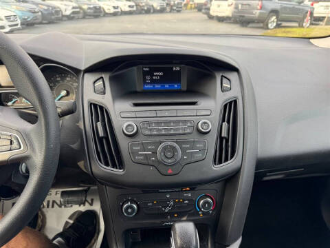 2017 Ford Focus S