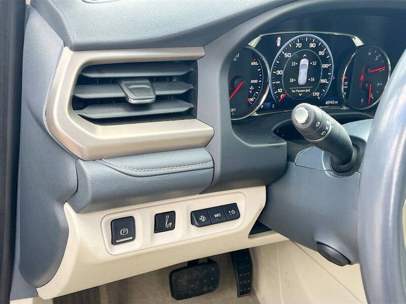 2022 GMC Acadia Denali