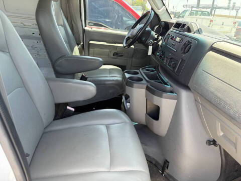 2011 Ford E-Series E-250
