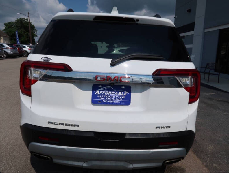 2021 GMC Acadia SLE
