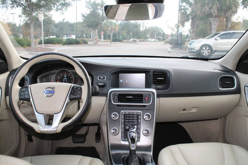 2015 Volvo S60 T5 Drive-E Premier