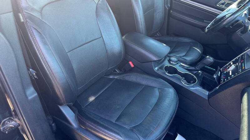 2018 Ford Explorer Sport