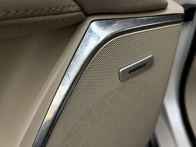 2017 Cadillac Escalade Standard