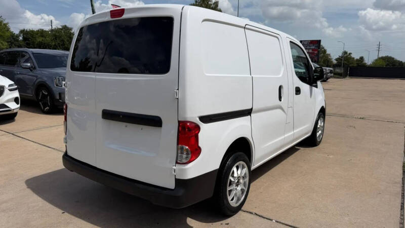 2017 Nissan NV200